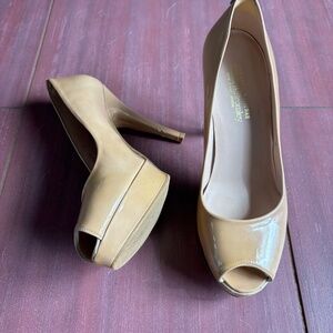 Stuart Weitzman for Russell & Bromley patent leather peep toe platform pump